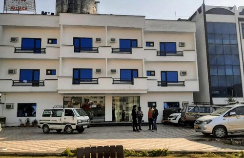 Katra Hotel | Hotel Adarsh Palace by Geetanjali Group of Hotels