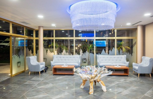 San Roque Hotel | Hotel Admiral Casino & Lodge