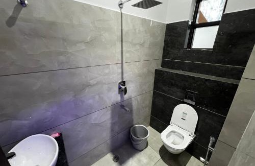 Rohtak Hotel | Hotel AJL