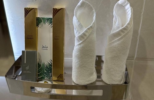 As Salam Hotel | Hotel Ajnihat Safwa Taiba