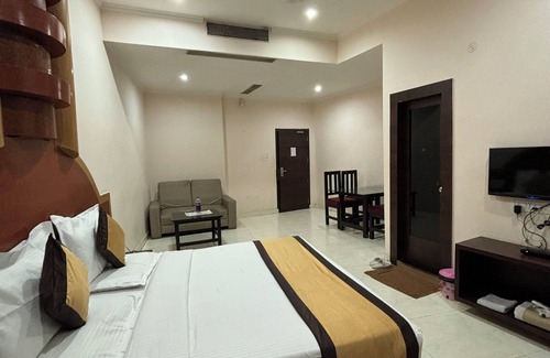 Bastar Hotel | Hotel Akanksha