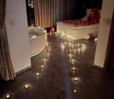 Dushanovë Hotel | Hotel Albatros