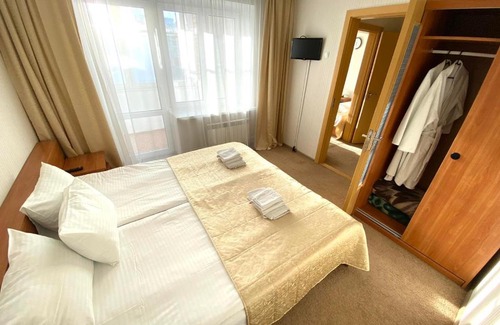 Zavodskoy District Hotel | Hotel Almaz