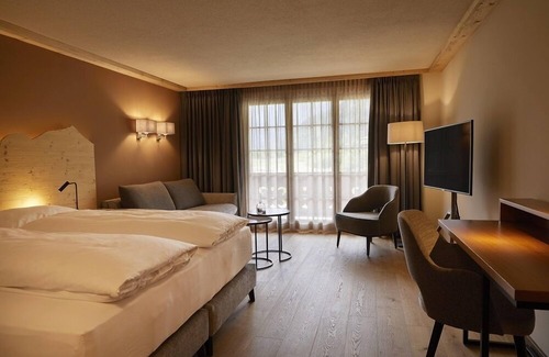 Lauenen Hotel | Hotel Alpenland