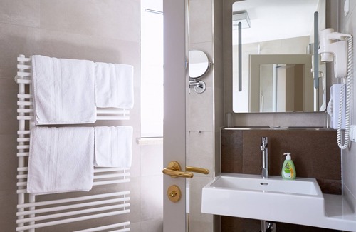 Hallbergmoos Hotel | Hotel Alter Wirt