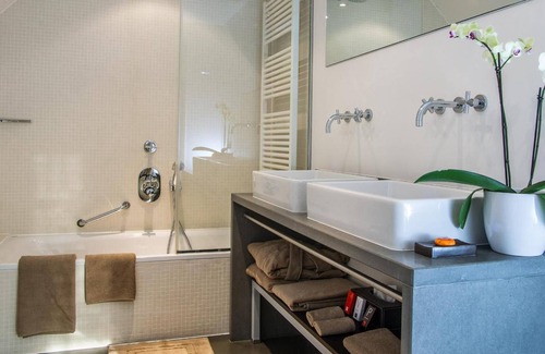 Alzingen Hotel | Hotel Alzinn