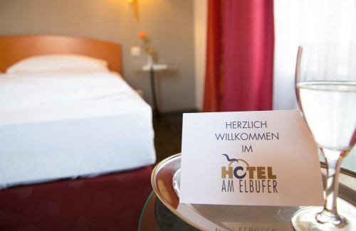 Finkenwerder Hotel | Hotel AM ELBUFER