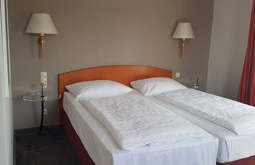 Finkenwerder Hotel | Hotel AM ELBUFER