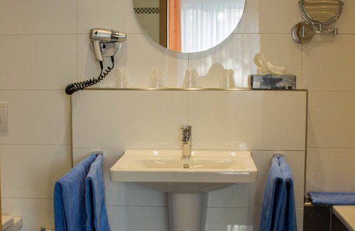 Rhein-Erft-Kreis District Hotel | Hotel Am Freischuetz