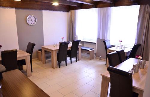 Schloß Neuhaus Hotel | Hotel am Schloss
