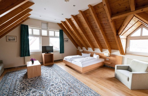 Neuenburg am Rhein Hotel | Hotel am Stadthaus
