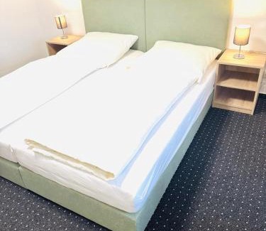 Rhein-Erft-Kreis District Hotel | Hotel Am Weyerhof