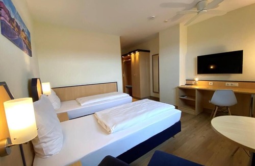Hausen b. Wurzburg Hotel | Hotel Am Wiesenweg