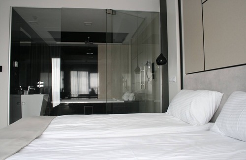 Srodmiescie Hotel | Hotel Ambasador Premium