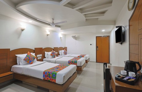 Sayajiganj Hotel | Hotel Ambassador