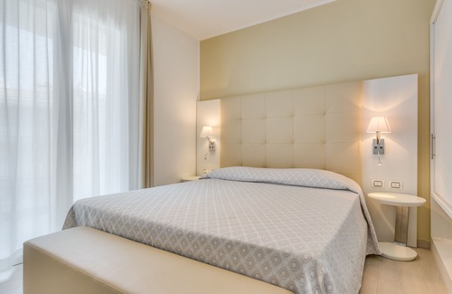 Porto Santa Margherita Hotel | Hotel Ambassador