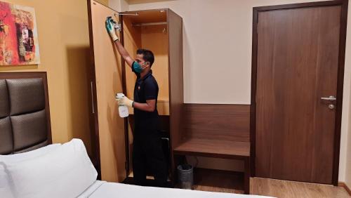 Dadar Hotel | Hotel Amigo