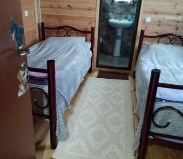 Omalo House | HOTEL AMIRAN