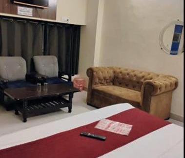 Vaishali Hotel | Hotel Angel Pink Residency Near Kaushambi Metro Station
