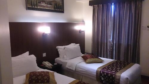 Victoria Hotel | Hotel & Apartment Ambassador 3