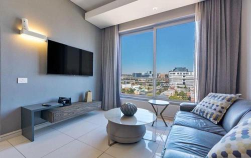 Sandown Apartment | Hotel apartment in Sandton pool view