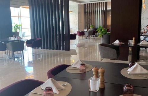 Downtown Dubai Apartment | hotel Apartment - studio in Dubai Business Bay direct on the water canal - 1km from Downtown & Dubai Mall - 1101