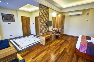 Mandalay Hotel | Hotel Apex