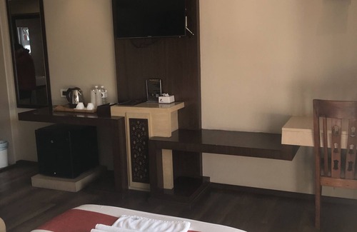 Pokhara Hotel | hotel are at your service every minute.
