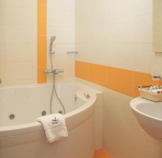 Zirovnice Hotel | Hotel Artaban