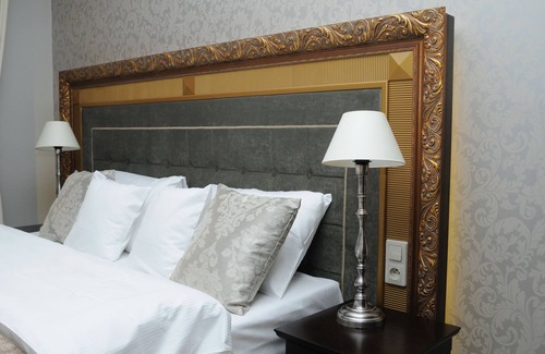 Brzeg Hotel | Hotel Arte