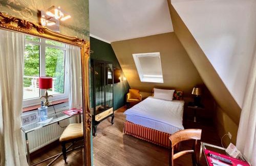 Golzheim Hotel | Hotel Ashley's Garden