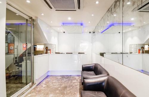 Bhowanipore Hotel | Hotel Aston