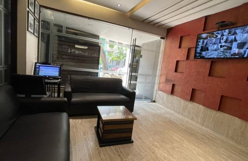 Bhowanipore Hotel | Hotel Aston International