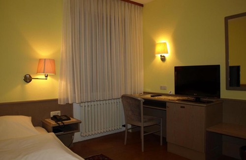 Bergrheinfeld Hotel | Hotel Astoria