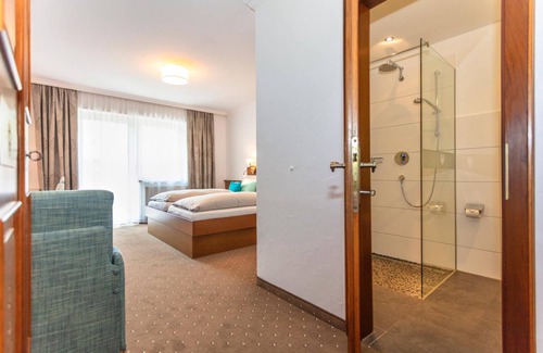 Maria Alm am Steinernen Meer House | Hotel Pension Pinzgauer Hof