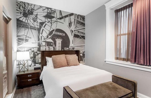 Downtown Buffalo Hotel | Hotel at the Lafayette Trademark Collection by Wyndham