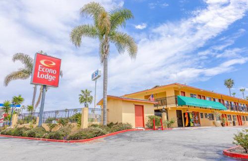 Loma Alta Hotel | Hotel Avenida - Oceanside Camp Pendleton