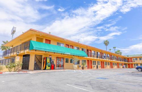 Loma Alta Hotel | Hotel Avenida - Oceanside Camp Pendleton