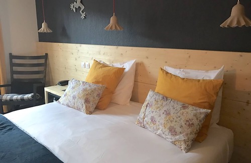 Barcelonnette Hotel | Hotel Azteca