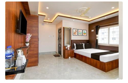 Dumdum Hotel | Hotel B N PALACE