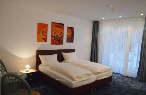Friedrichsfeld Hotel | Hotel B8 Voerde