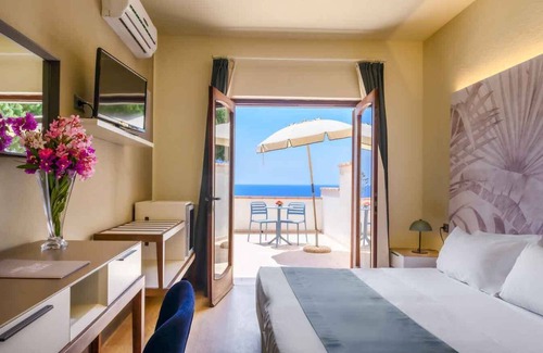 Cavoli Hotel | Hotel Baia Imperiale