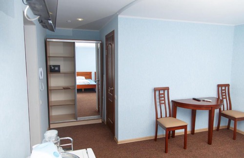 Artemivsk Hotel | Hotel Bakhmut