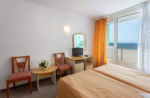 Saturn Hotel | Hotel Balada