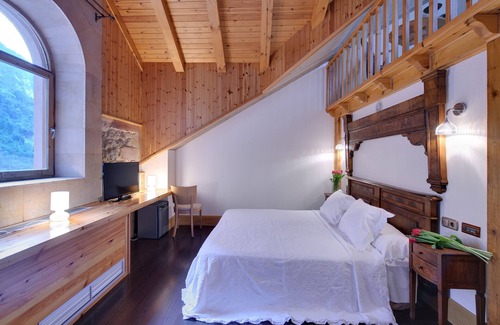 Penarrubia Hotel | Hotel Balneario La Hermida