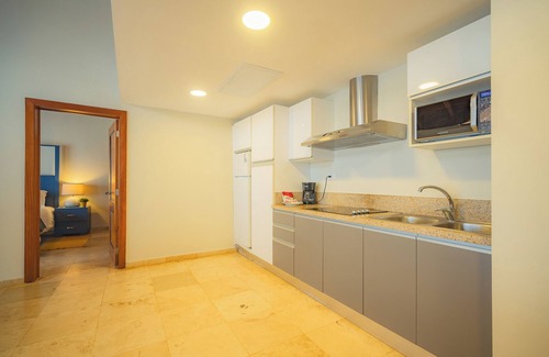Puerto Bahia Resort | Hotel Bannister by Mint