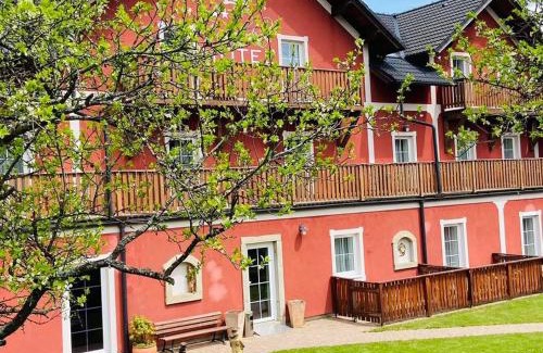 Predni Vyton Hotel | Hotel Barborka