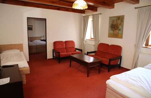 Malesice Hotel | Hotel Baroko