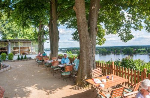 Lauenburg House | Hotel Bellevue