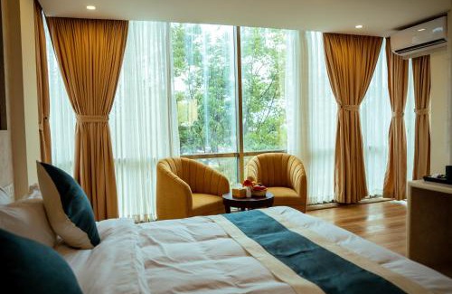Madhyapur Thimi Hotel | Hotel Black Diamond - Transit Point Inside Hotel